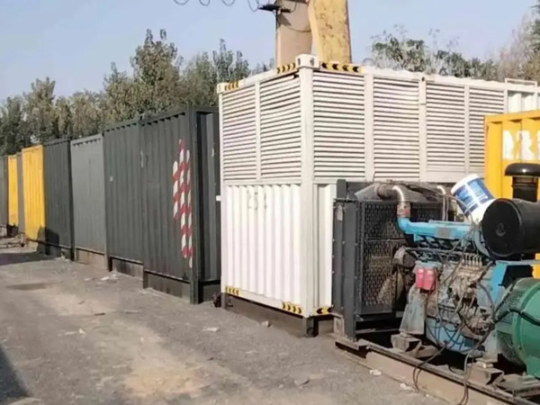 林州200KW柴油发电机机组每小时油耗是多少？